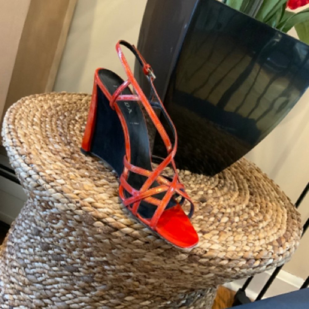 Prada As Is Calzarrare Donna Strappy Wedge Sz 8 Shoe